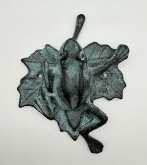 SPI San Pacific Cast Metal Frog on Leaf Door Knocker 6” Green Verdigris Patina